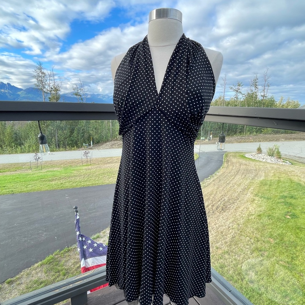 Small dresses - Picture 3 of 9